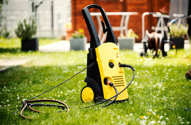 Best Pool Deck Cleaning in Solvay, NY